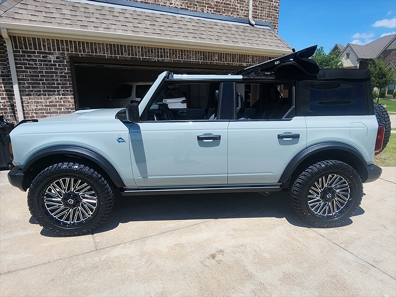 2024 Ford Bronco Black Diamond Tis 553bm 22x10 Radar Renegade 285 50r22 2024 Ford Bronco Black Diamond Tis 553bm 22x10 Radar Renegade 285 50r22