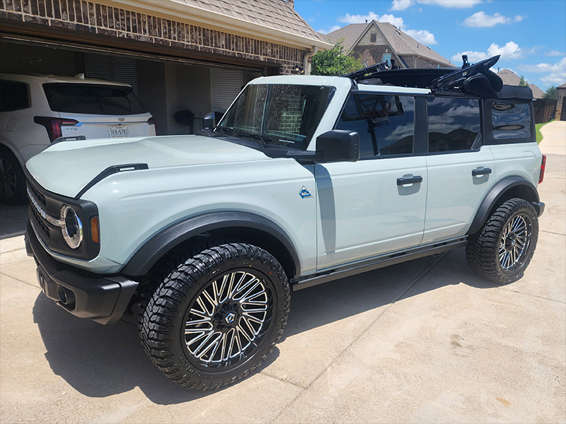2024 Ford Bronco Black Diamond Tis 553bm 22x10 Radar Renegade 285 50r22 2024 Ford Bronco Black Diamond Tis 553bm 22x10 Radar Renegade 285 50r22